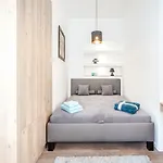 Bpr Thrill Design With A/c