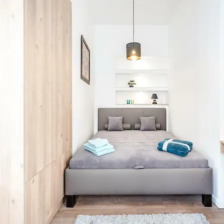 Bpr Thrill Design With A/c