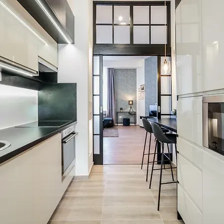 Bpr Thrill Design With A/c Apartamento Budapest