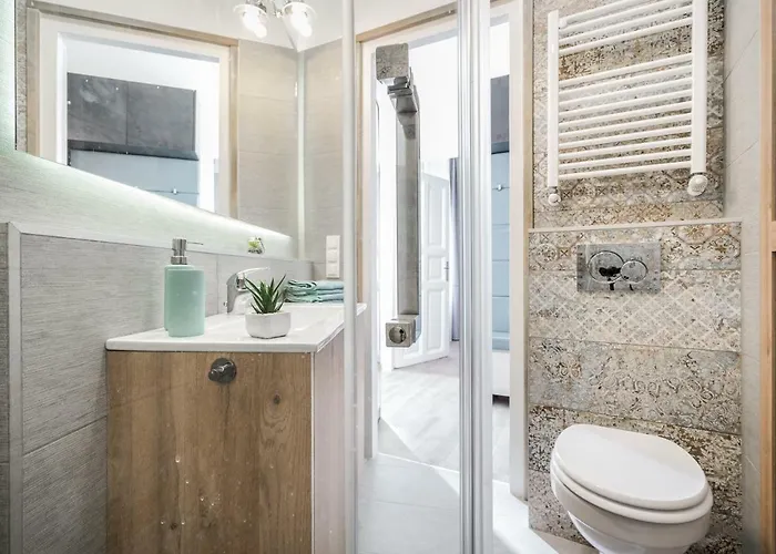 Bpr Thrill Design With A/c בודפשט