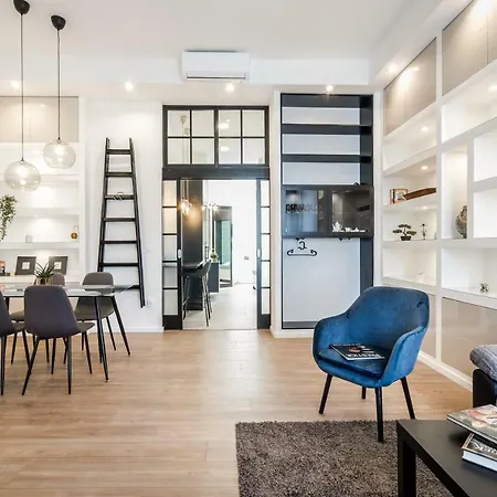 Bpr Thrill Design With A/c * Budapest