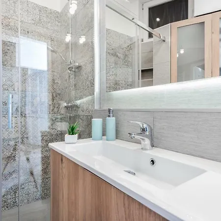 Bpr Thrill Design With A/c